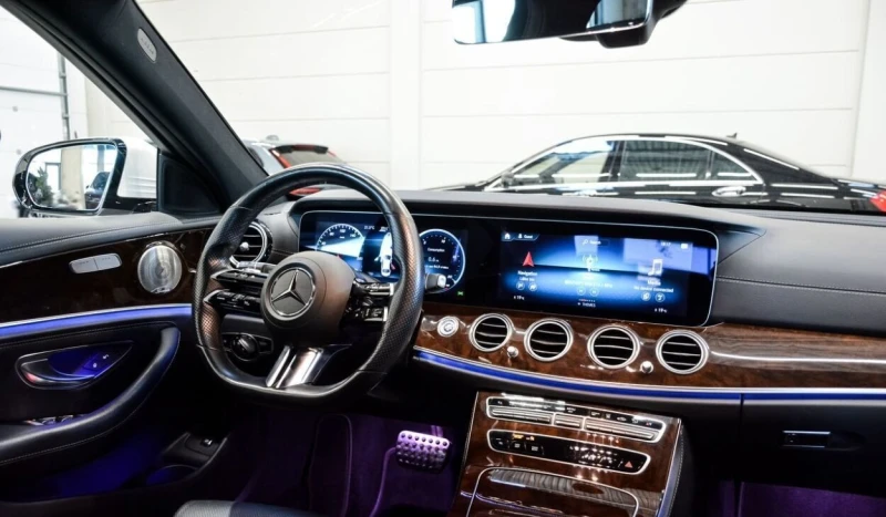 Mercedes-Benz E 220 d 4Matic AMG Line, снимка 8 - Автомобили и джипове - 52875409