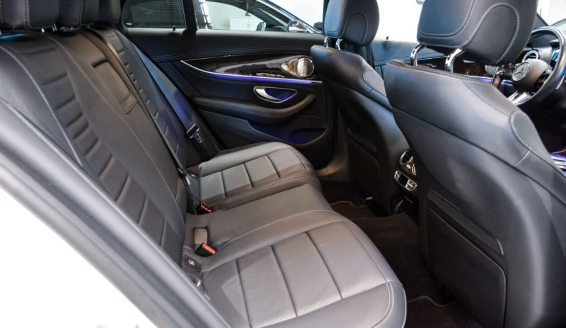 Mercedes-Benz E 220 d 4Matic AMG Line, снимка 13 - Автомобили и джипове - 52875409