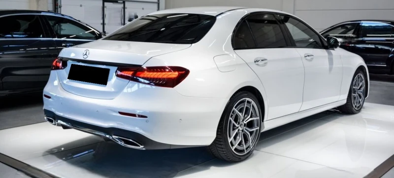 Mercedes-Benz E 220 d 4Matic AMG Line, снимка 4 - Автомобили и джипове - 52875409