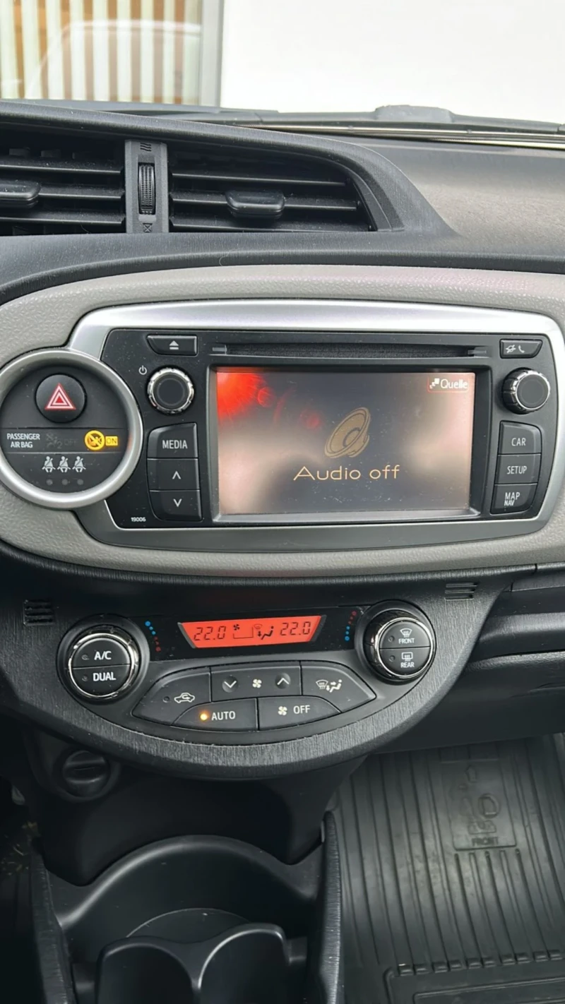 Toyota Yaris 1.3, снимка 3 - Автомобили и джипове - 52887055