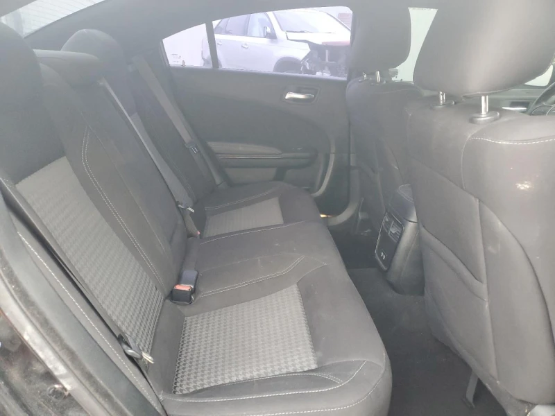 Dodge Charger SXT, снимка 9 - Автомобили и джипове - 52908545