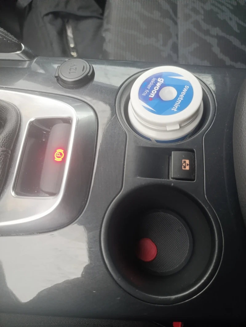 Peugeot 3008, снимка 11 - Автомобили и джипове - 53156768