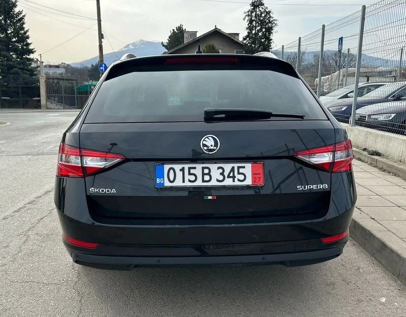 Skoda Superb 2.0 TDI DSG, снимка 6 - Автомобили и джипове - 49452102