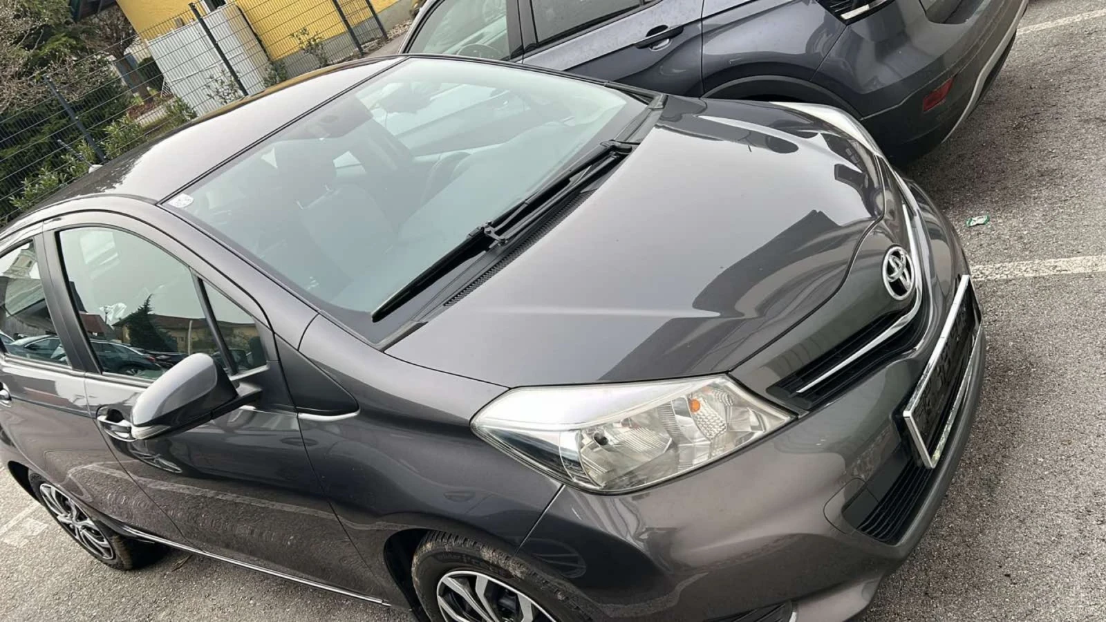 Toyota Yaris 1.3, снимка 1