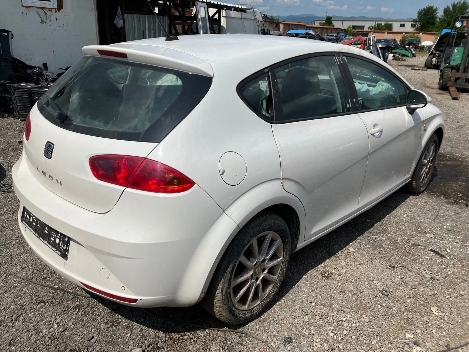 Seat Leon 1.4tsi 6ск на части - изображение 3