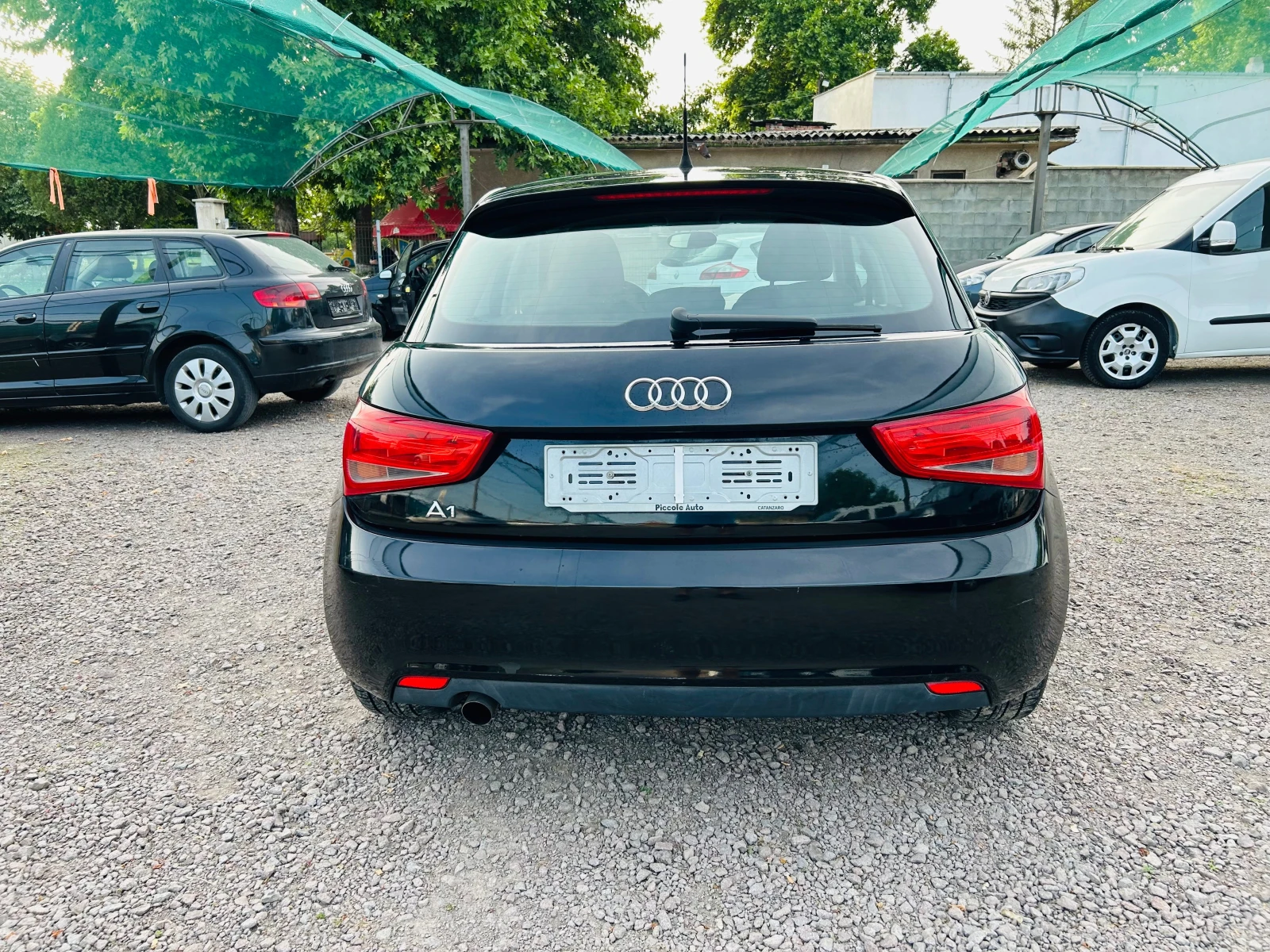 Audi A1 1.6tdi 90k.s - изображение 6