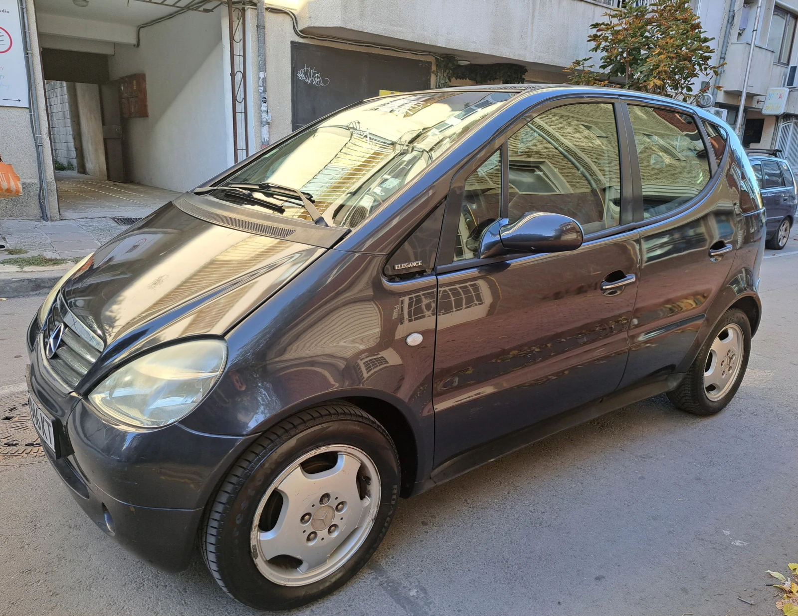 Mercedes-Benz A 160 1.6 - изображение 3