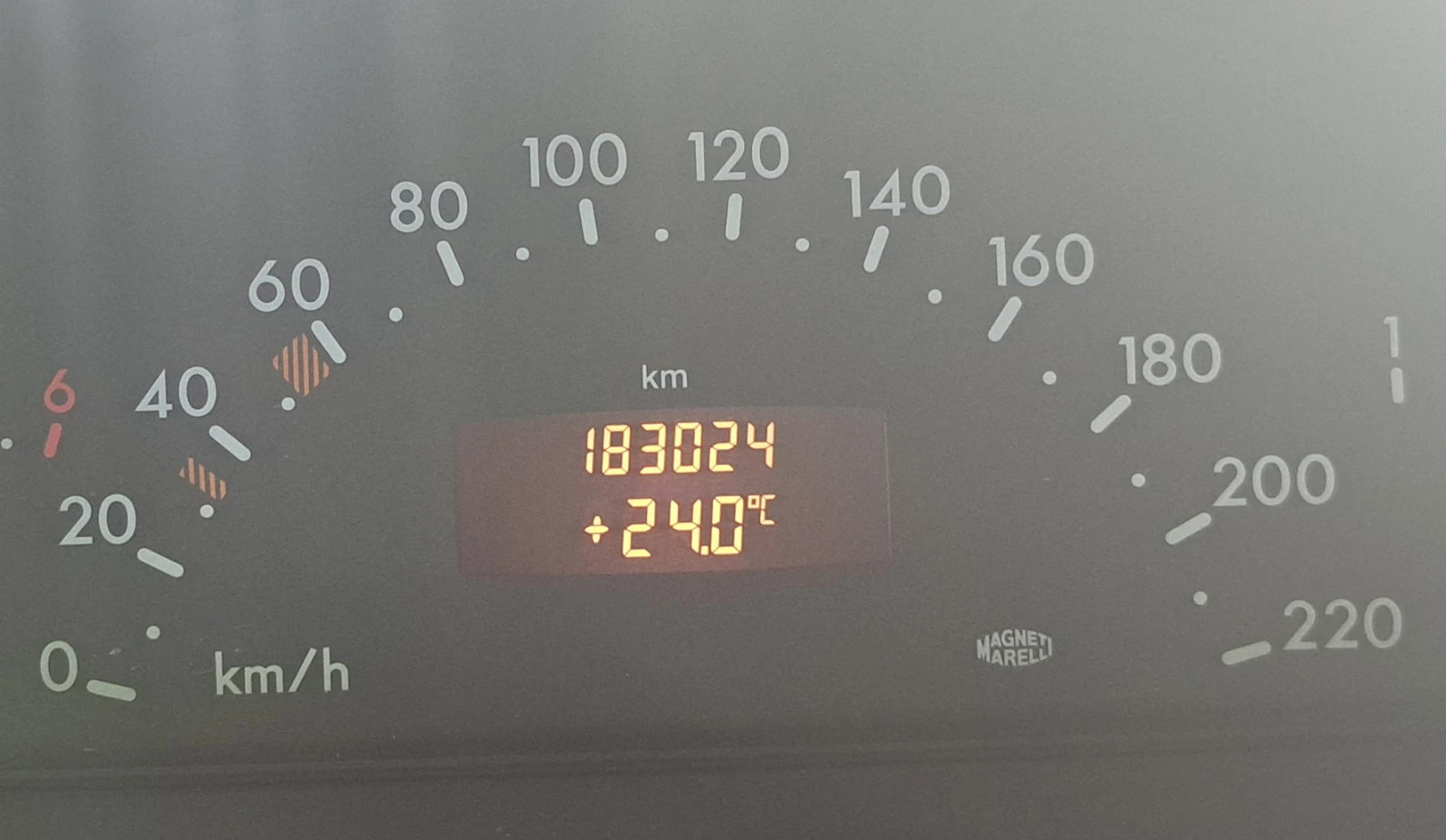 Mercedes-Benz A 160 1.6 - изображение 7
