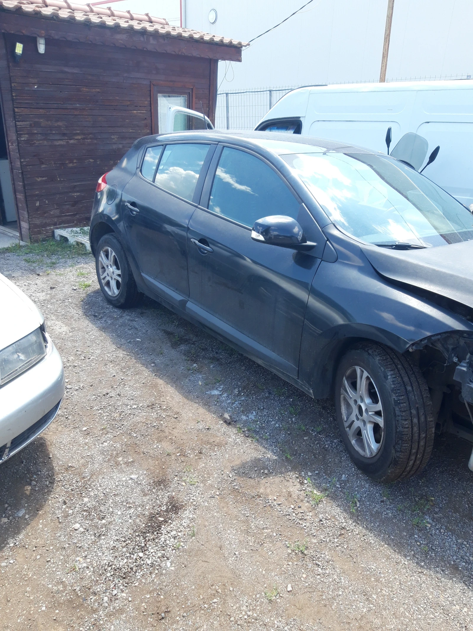 Renault Megane 1.5DCI НА ЧАСТИ  - изображение 2