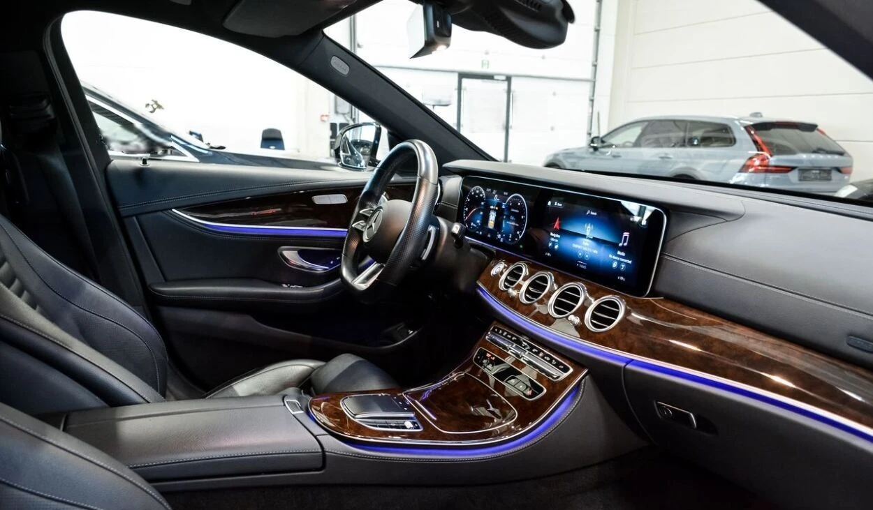 Mercedes-Benz E 220 d 4Matic AMG Line - изображение 7