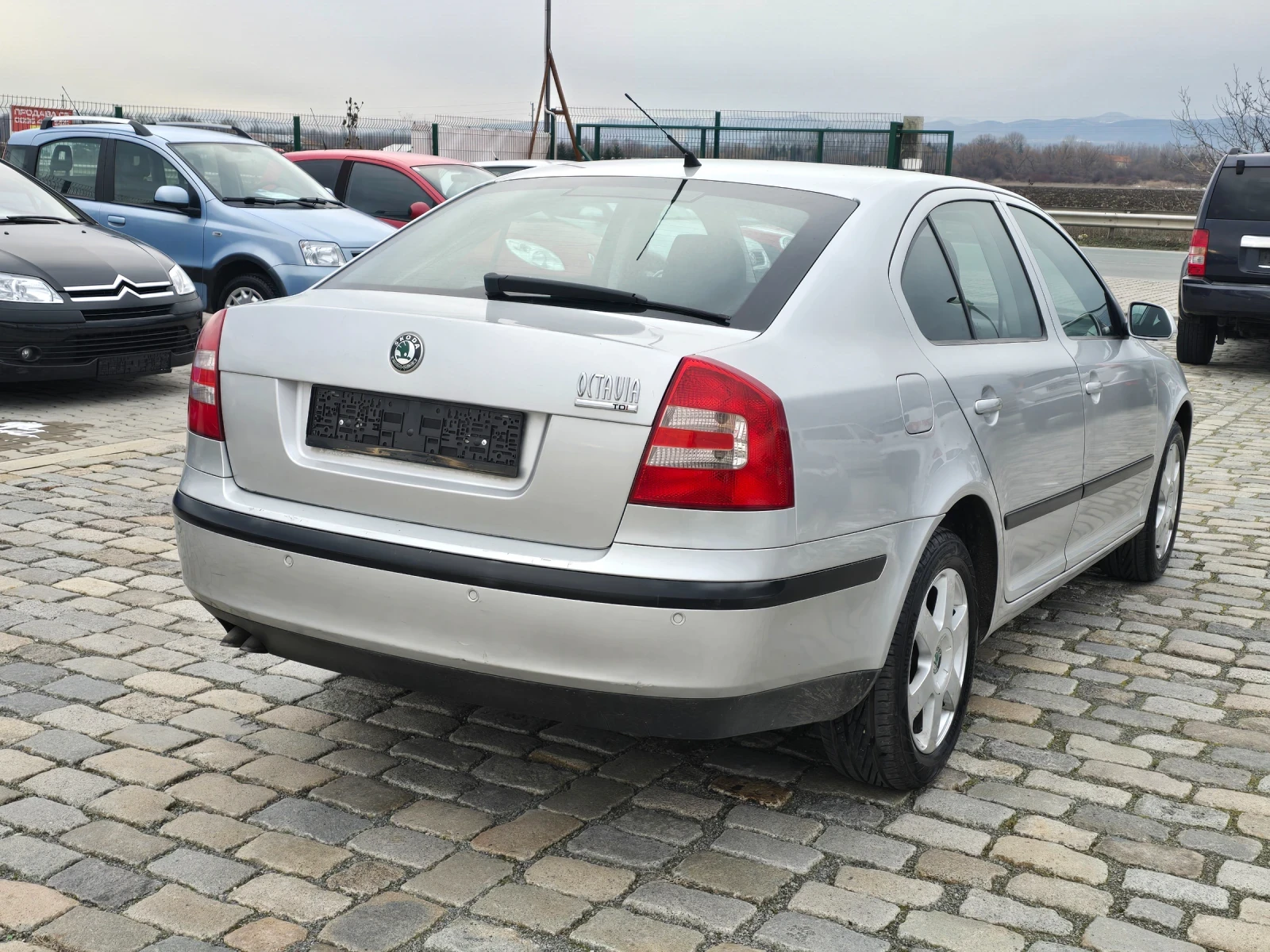 Skoda Octavia 2.0TDI 140кс 196000 км. ИТАЛИЯ - изображение 8