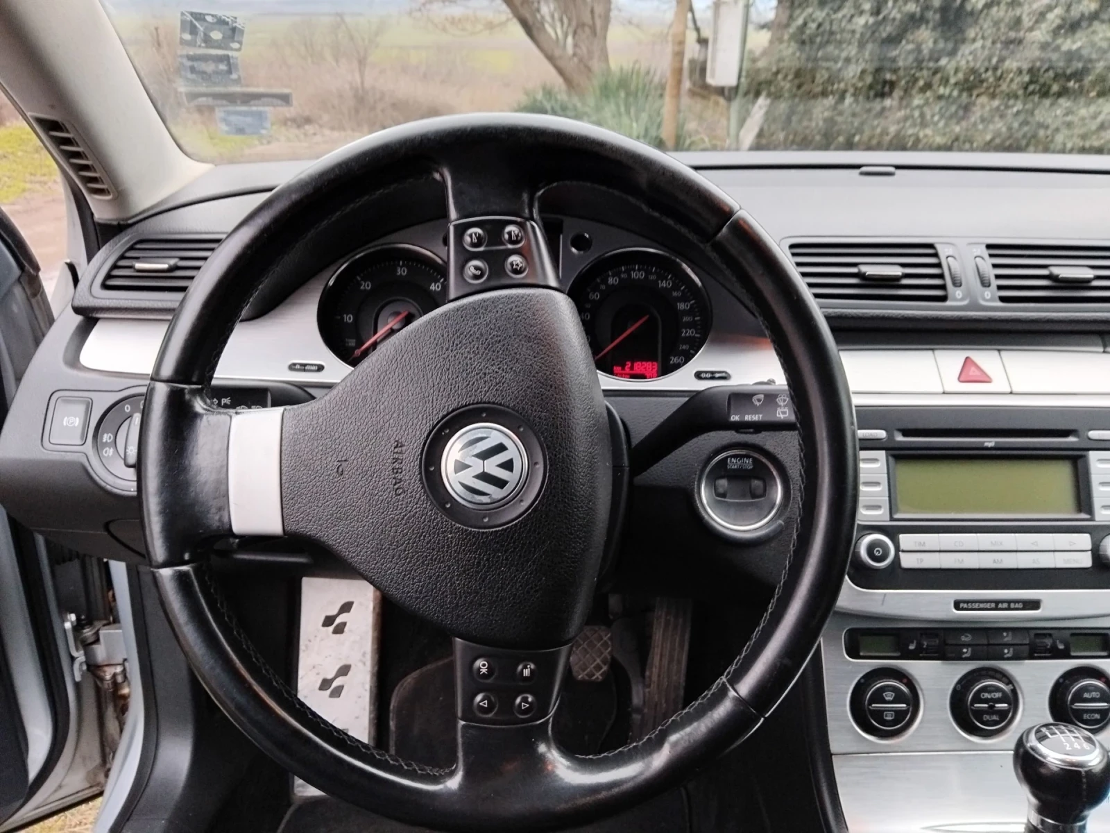 VW Passat Variant Highlain B6, снимка 4 - Автомобили и джипове - 53608824