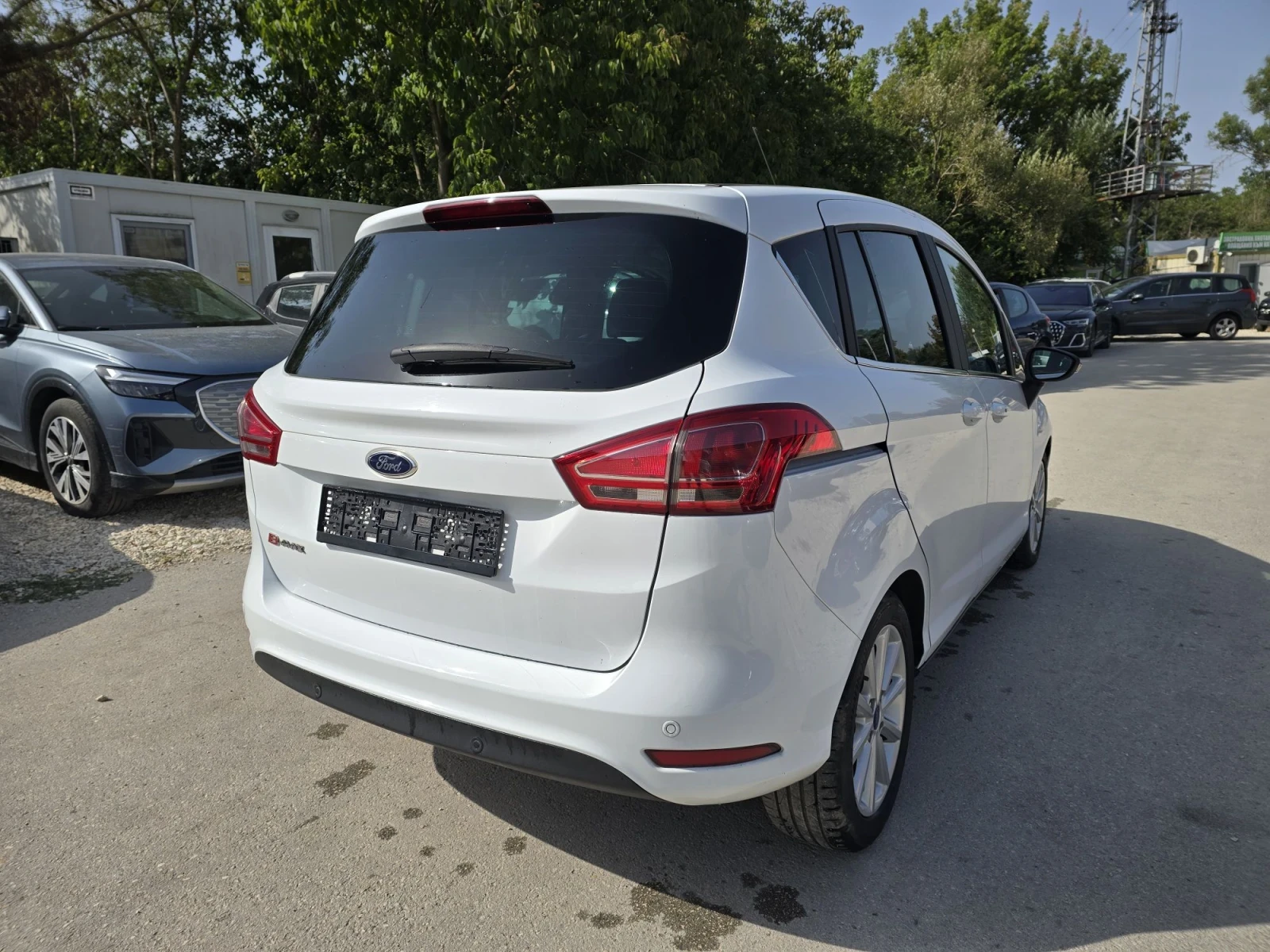 Ford B-Max 1.5d 75к.с Топ състояние , снимка 4 - Автомобили и джипове - 53679093