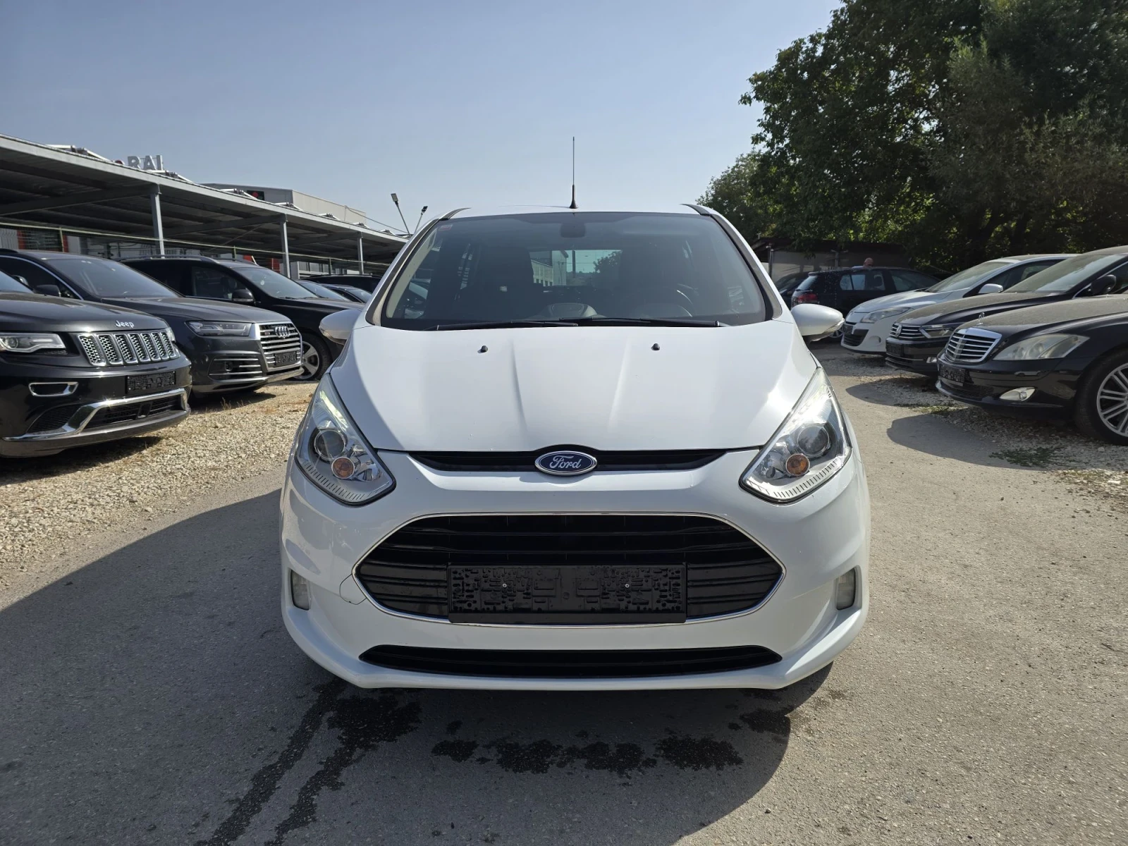 Ford B-Max 1.5d 75к.с Топ състояние , снимка 5 - Автомобили и джипове - 53679093