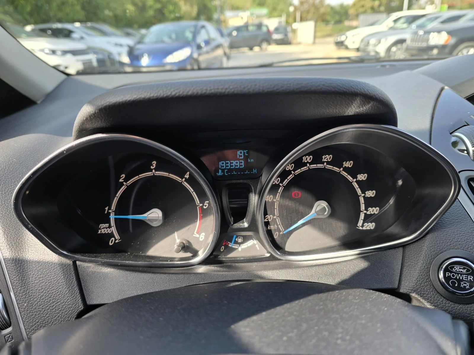 Ford B-Max 1.5d 75к.с Топ състояние , снимка 17 - Автомобили и джипове - 53679093