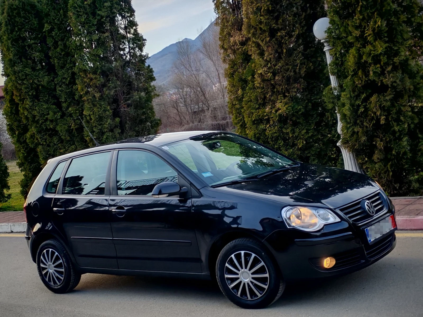 VW Polo 1.4TDI(80)* FACELIFT* FAMILY* НОВ ВНОС* , снимка 9 - Автомобили и джипове - 53757834