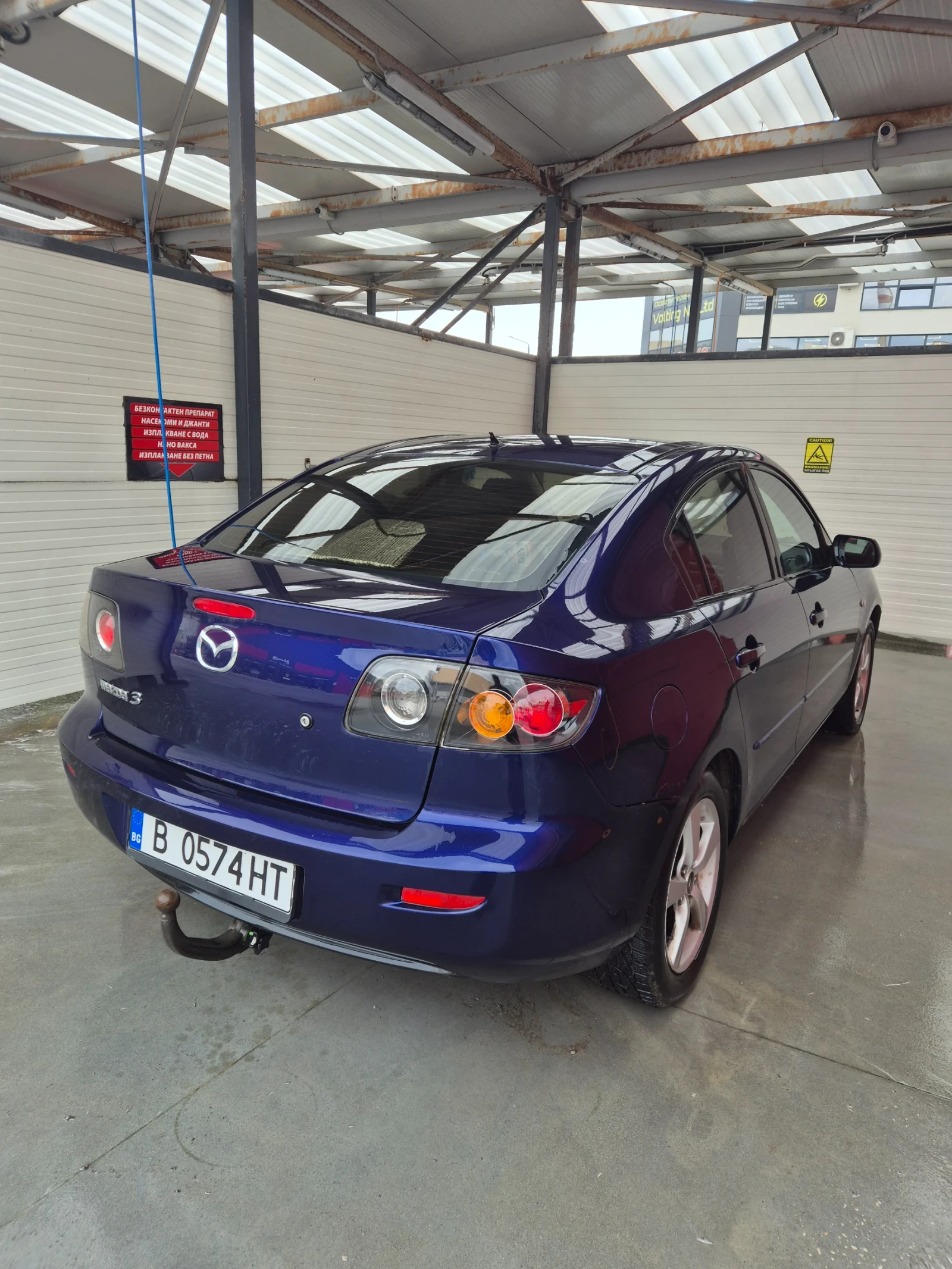 Mazda 3 1.5 бензин, снимка 3 - Автомобили и джипове - 53905394