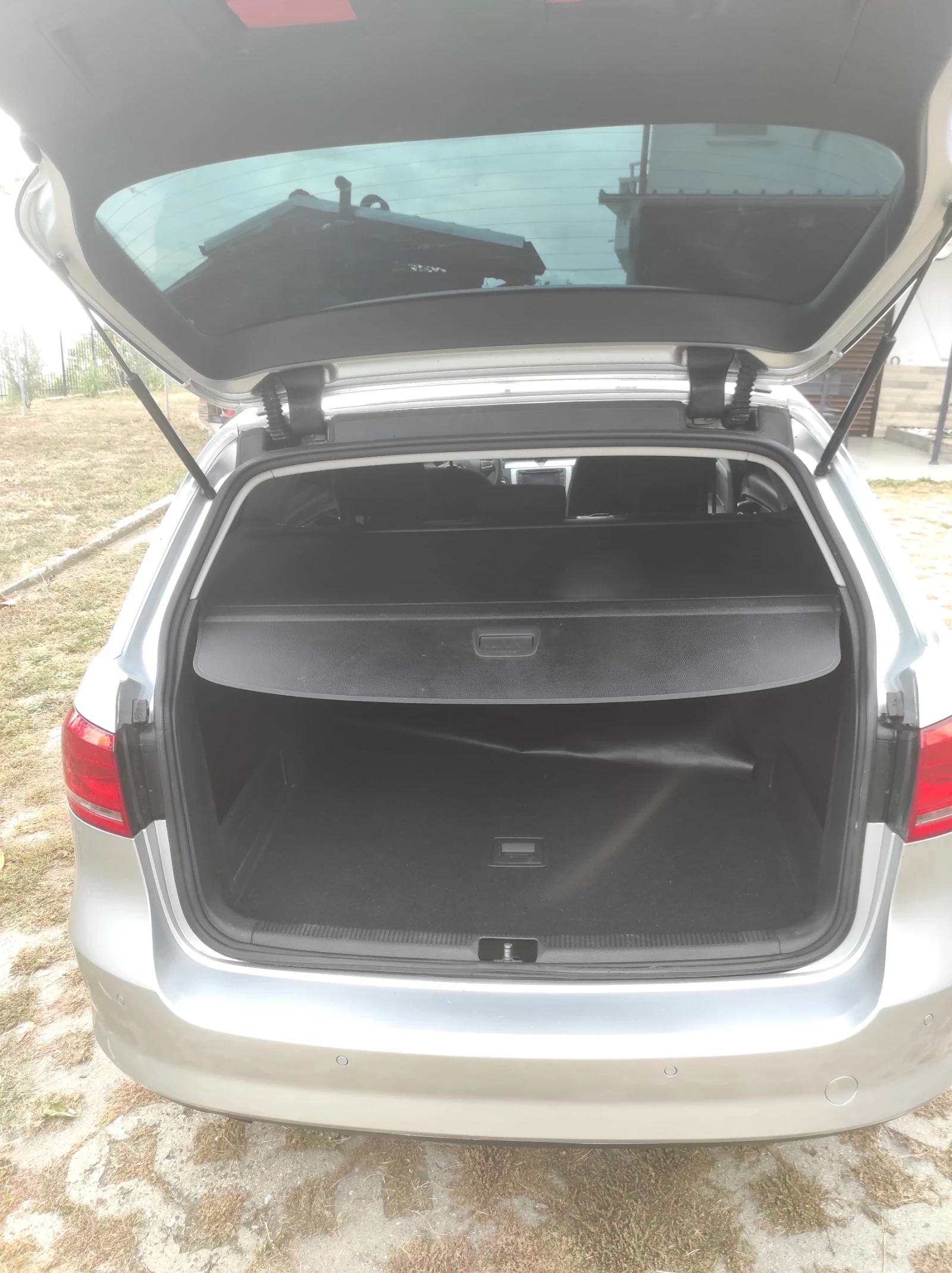 VW Passat 2.0TDI  DSJ, снимка 15 - Автомобили и джипове - 54058533