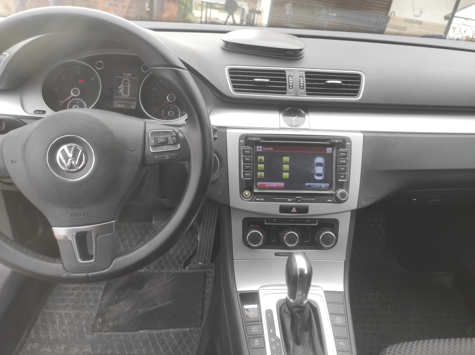 VW Passat 2.0TDI  DSJ, снимка 8 - Автомобили и джипове - 54058533