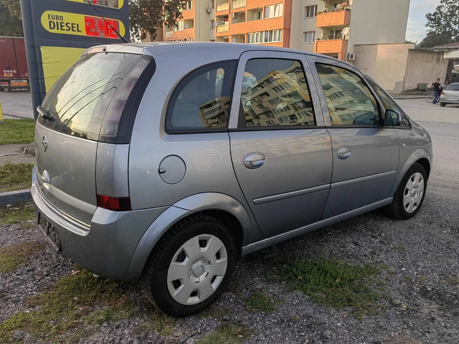 Opel Meriva 1.4, снимка 5 - Автомобили и джипове - 54078669