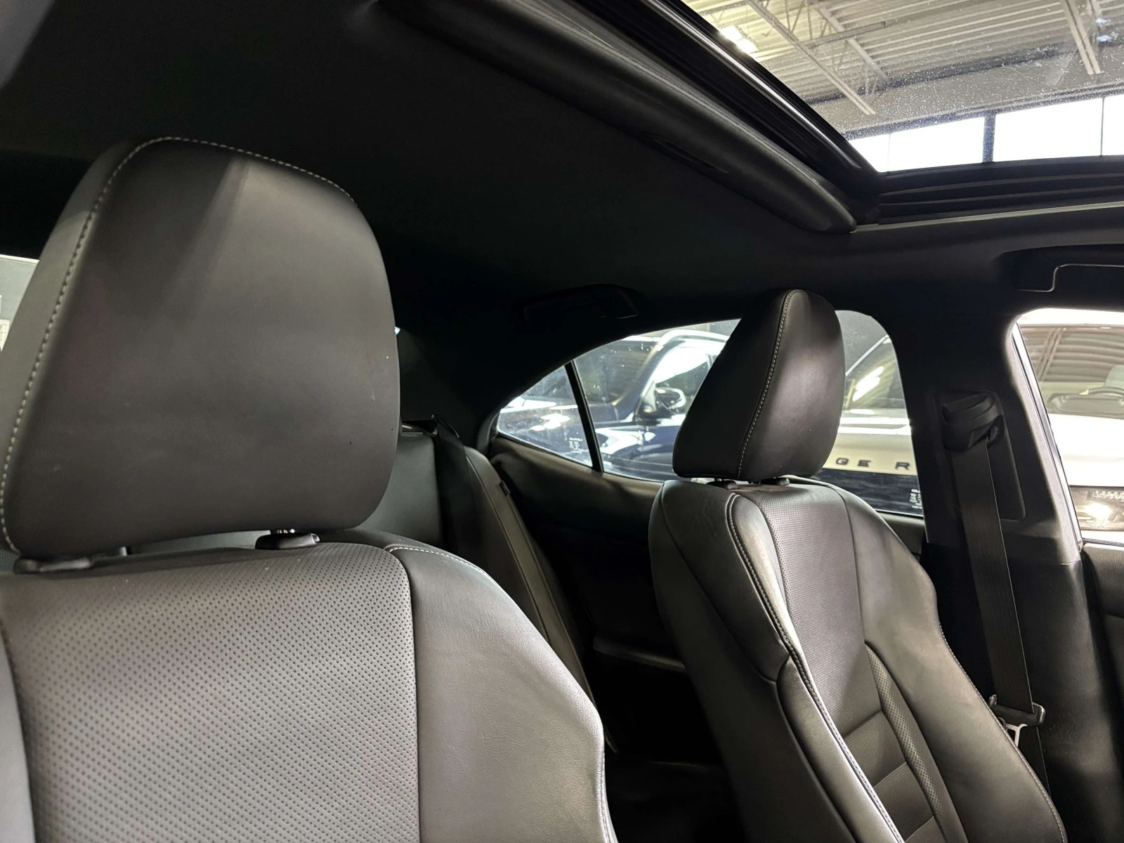 Lexus IS F-SPORT| 4Х4| КОЖА| ПАНОРАМА| ЦЕНА ДО БГ, снимка 9 - Автомобили и джипове - 54965724