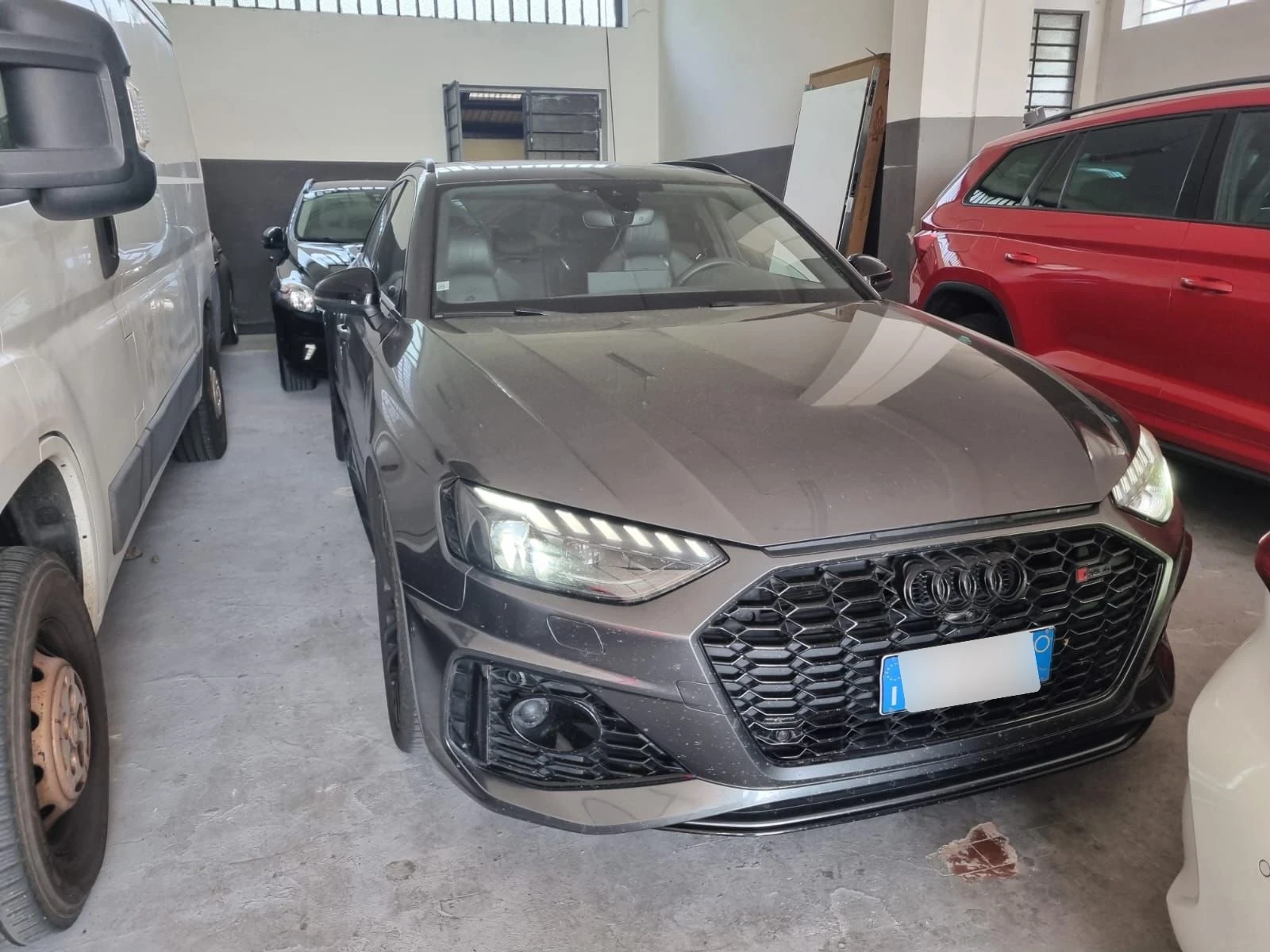 Audi Rs4 Avant, снимка 3 - Автомобили и джипове - 55115820