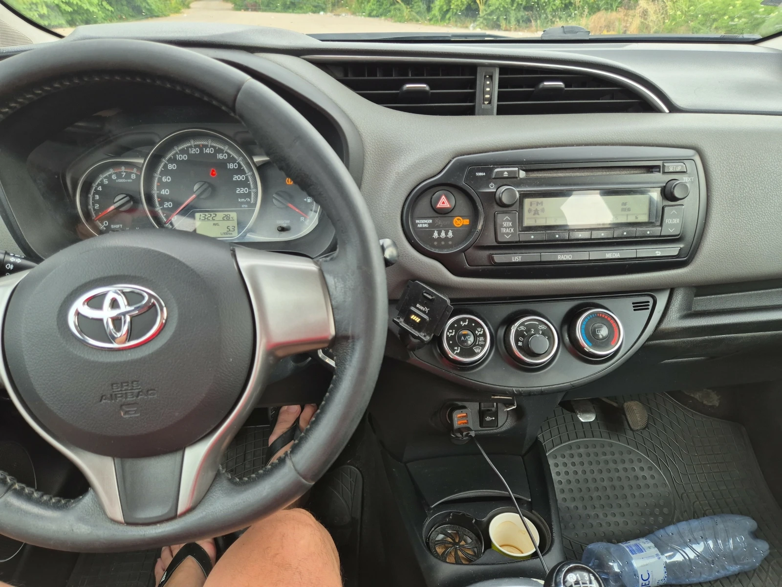 Toyota Yaris 1.3 газ климатик 6ск, снимка 12 - Автомобили и джипове - 55249340