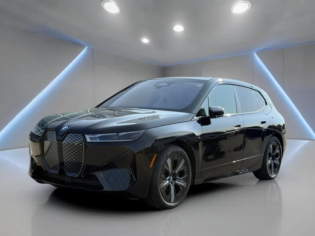 BMW iX XDRIVE50 M PKG| SKYLOUNGE| HARMAN| SOFT CLOSE| HU