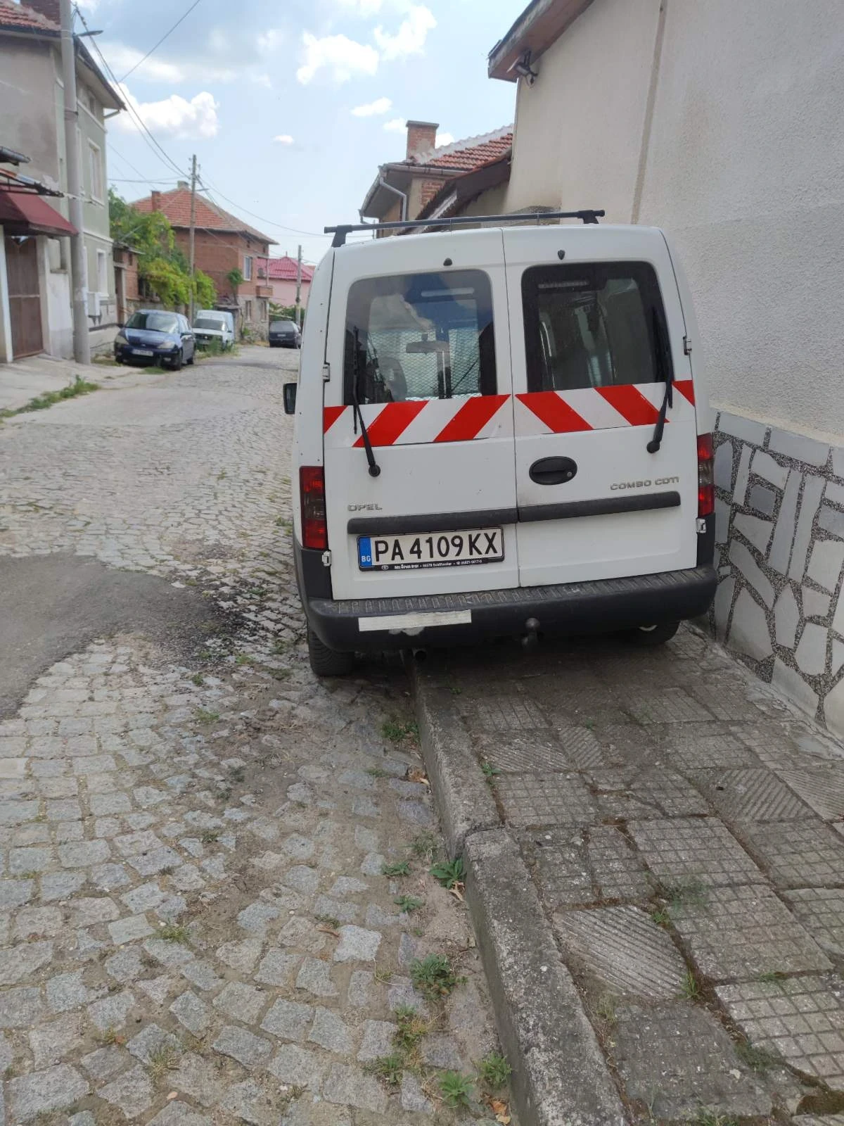 Opel Combo, снимка 4 - Автомобили и джипове - 56046875