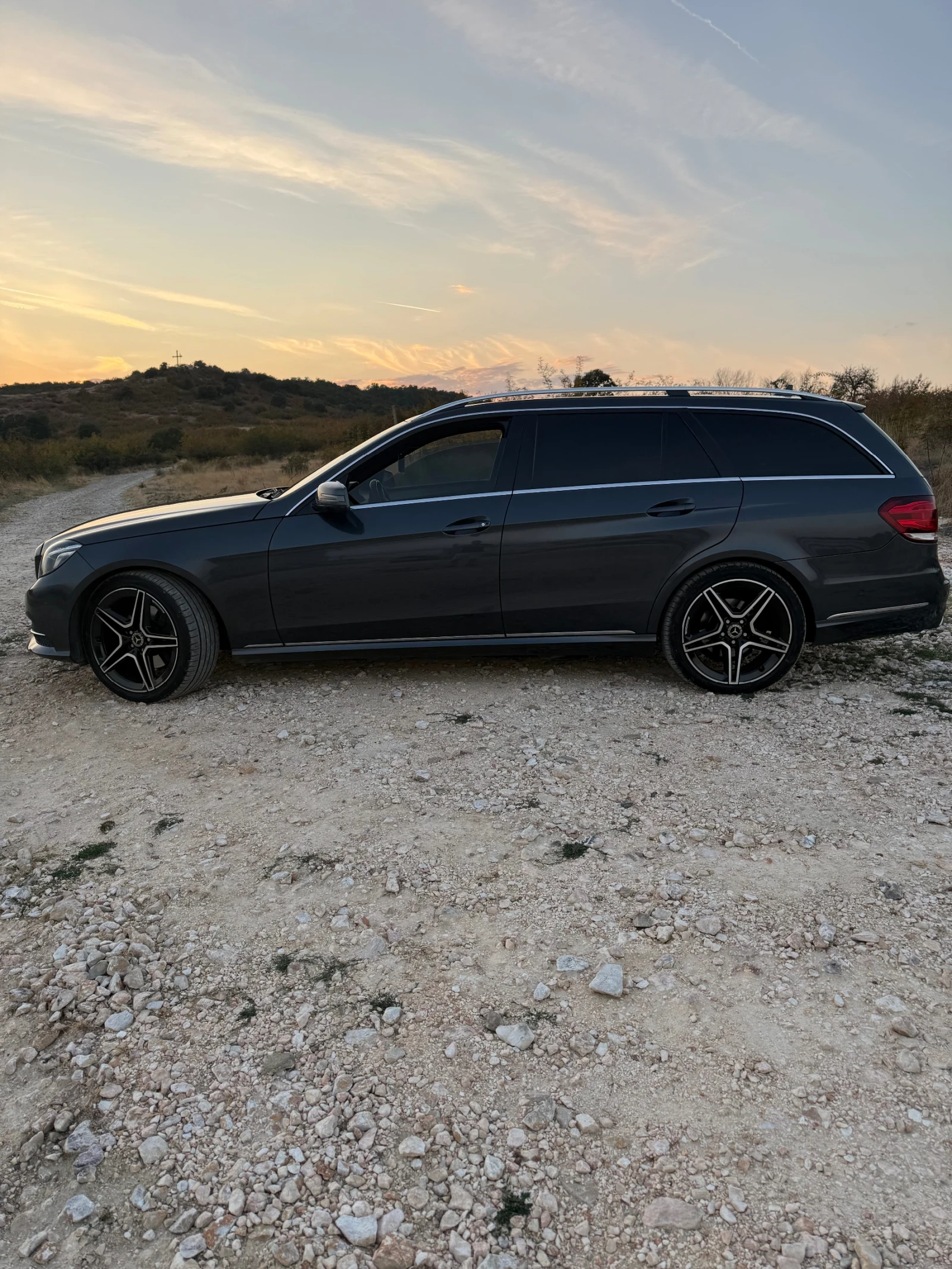 Mercedes-Benz E 350, снимка 13 - Автомобили и джипове - 56224303