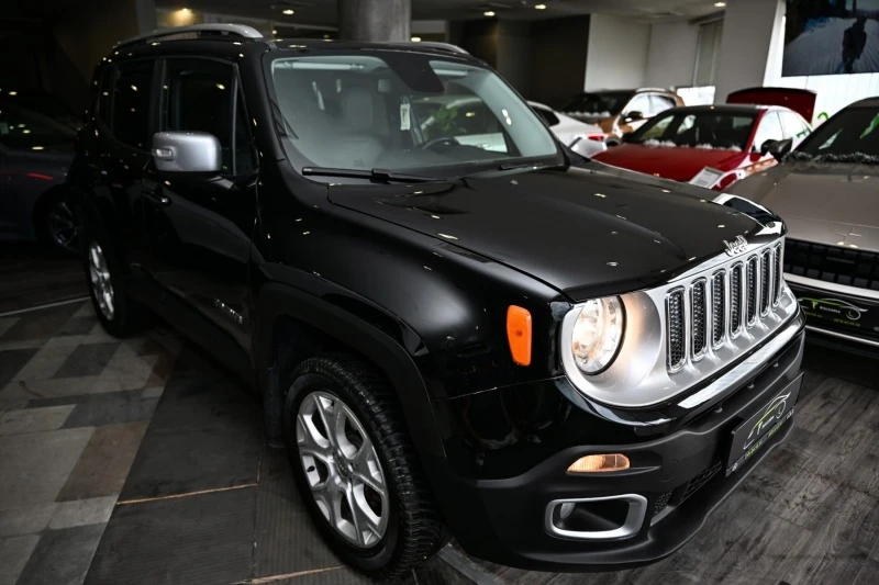 Jeep Renegade 2. 4 TIGERSHARK ЛИЗИНГ БЕЗ ПЪРВОНАЧАЛНА ВНОСКА , снимка 3 - Автомобили и джипове - 44970522