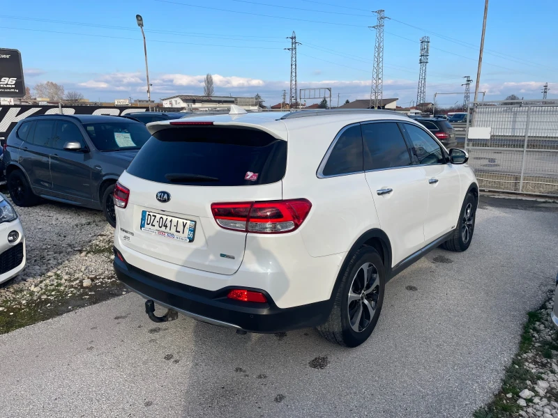 Kia Sorento 2.2 CRDi Full Options , снимка 4 - Автомобили и джипове - 48323700