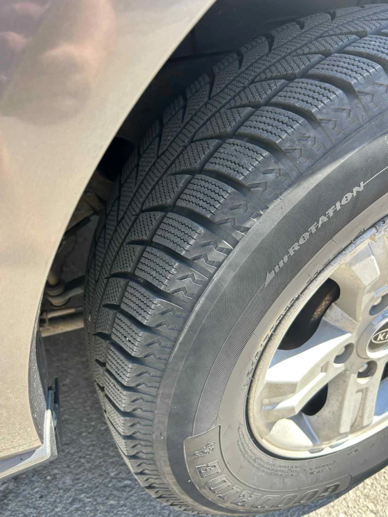 Kia Sorento, снимка 14 - Автомобили и джипове - 52593779