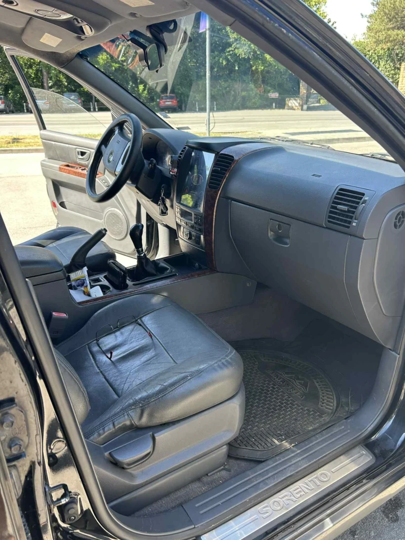 Kia Sorento, снимка 8 - Автомобили и джипове - 52593779