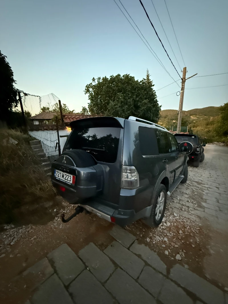 Mitsubishi Pajero 4, снимка 8 - Автомобили и джипове - 52574996