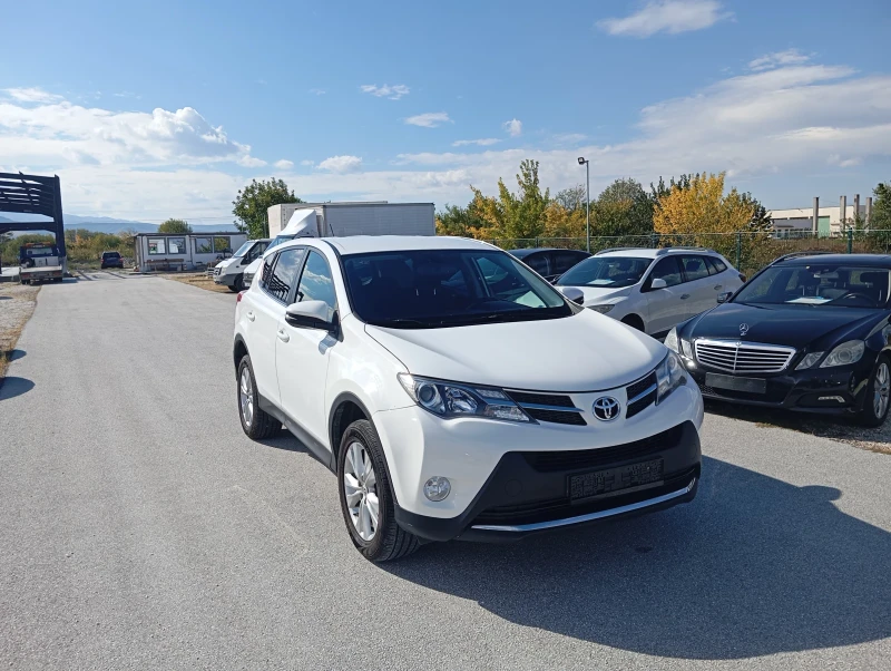 Toyota Rav4 2.2 дизел , снимка 3 - Автомобили и джипове - 51998621