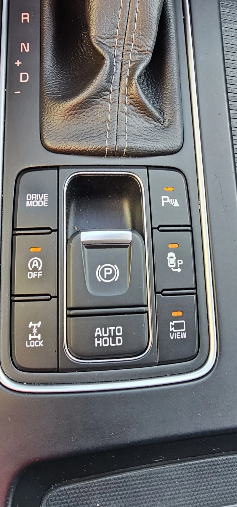 Kia Sorento 2.2 D AWD PLATINUM LIMITED EDITION , снимка 13 - Автомобили и джипове - 52769776