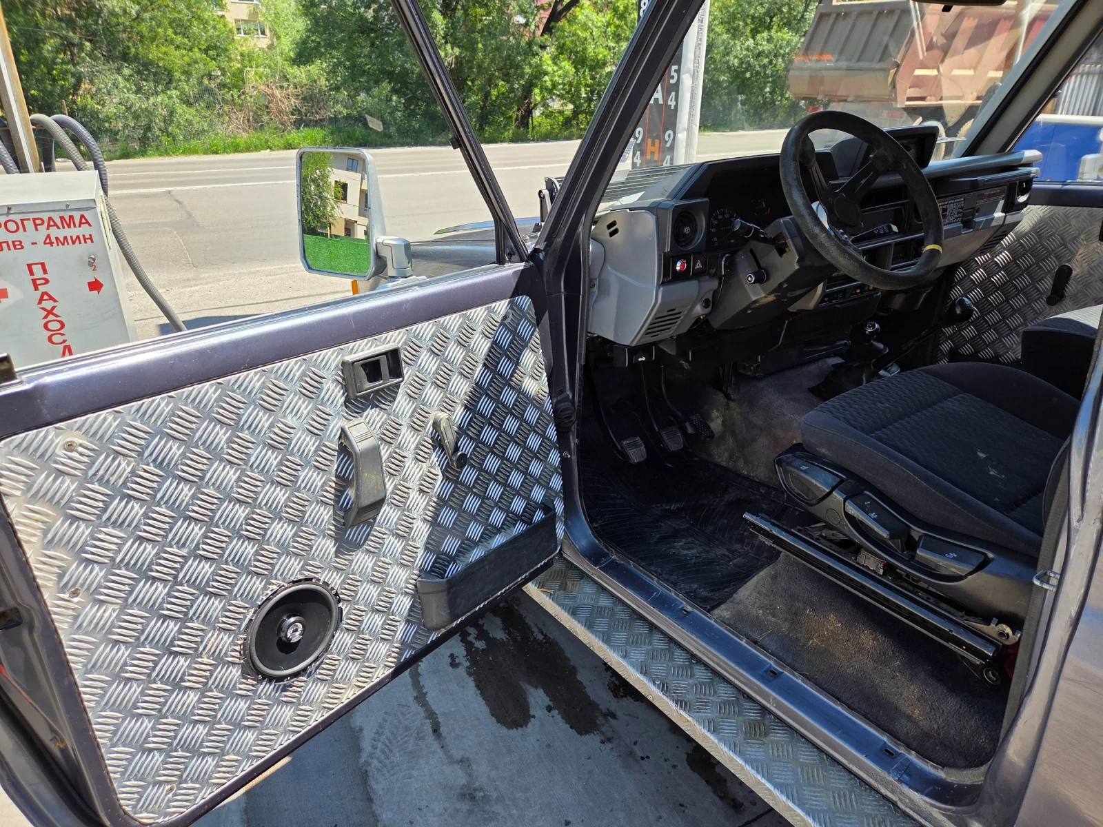 Toyota Land cruiser J70 2.4TD - изображение 10