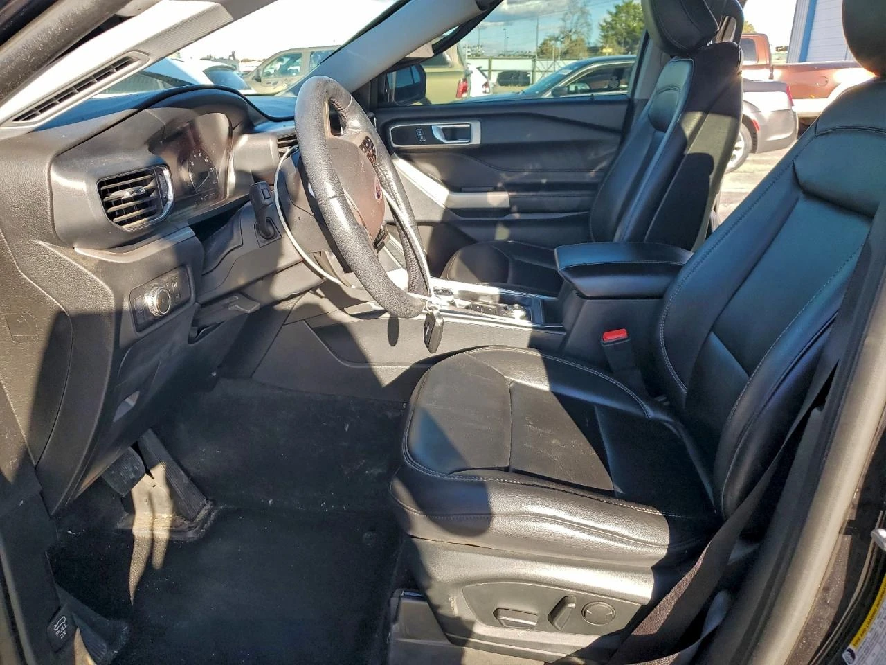 Ford Explorer 2.3l Xlt - изображение 7