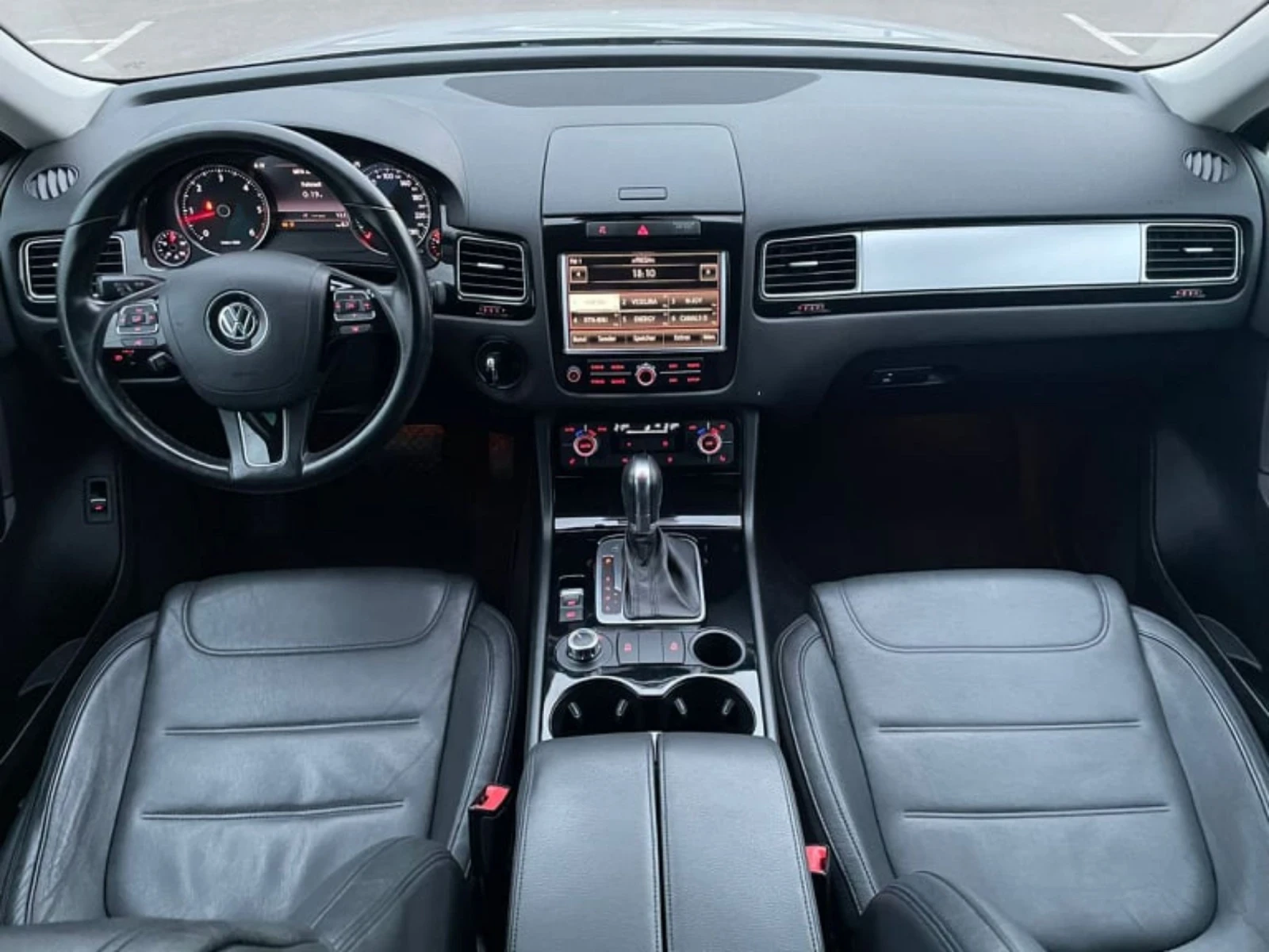 VW Touareg, снимка 7 - Автомобили и джипове - 54151809