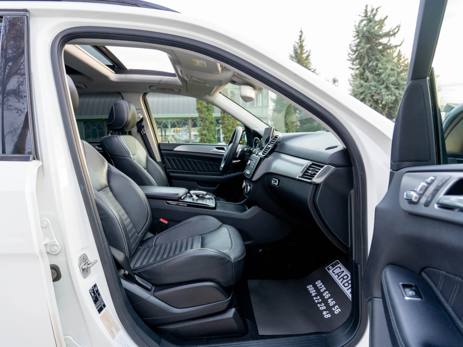 Mercedes-Benz GLE 350 AMG Line 4Matic Distronic Panorama 9G Камера 360, снимка 10 - Автомобили и джипове - 54235283