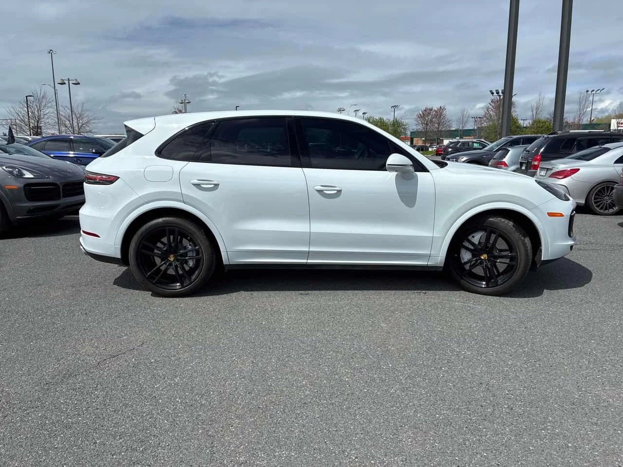 Porsche Cayenne * Turbo * ГЛАВНО ПРЕДСТАВИТЕЛСТВО* , снимка 4 - Автомобили и джипове - 54616892