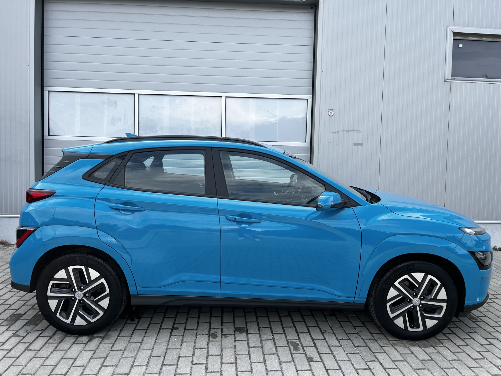 Hyundai Kona  EV 42KW/h 59000km.SOH 96%, KAMERA, ГАРАНЦИЯ, СЕРВ, снимка 3 - Автомобили и джипове - 54883196