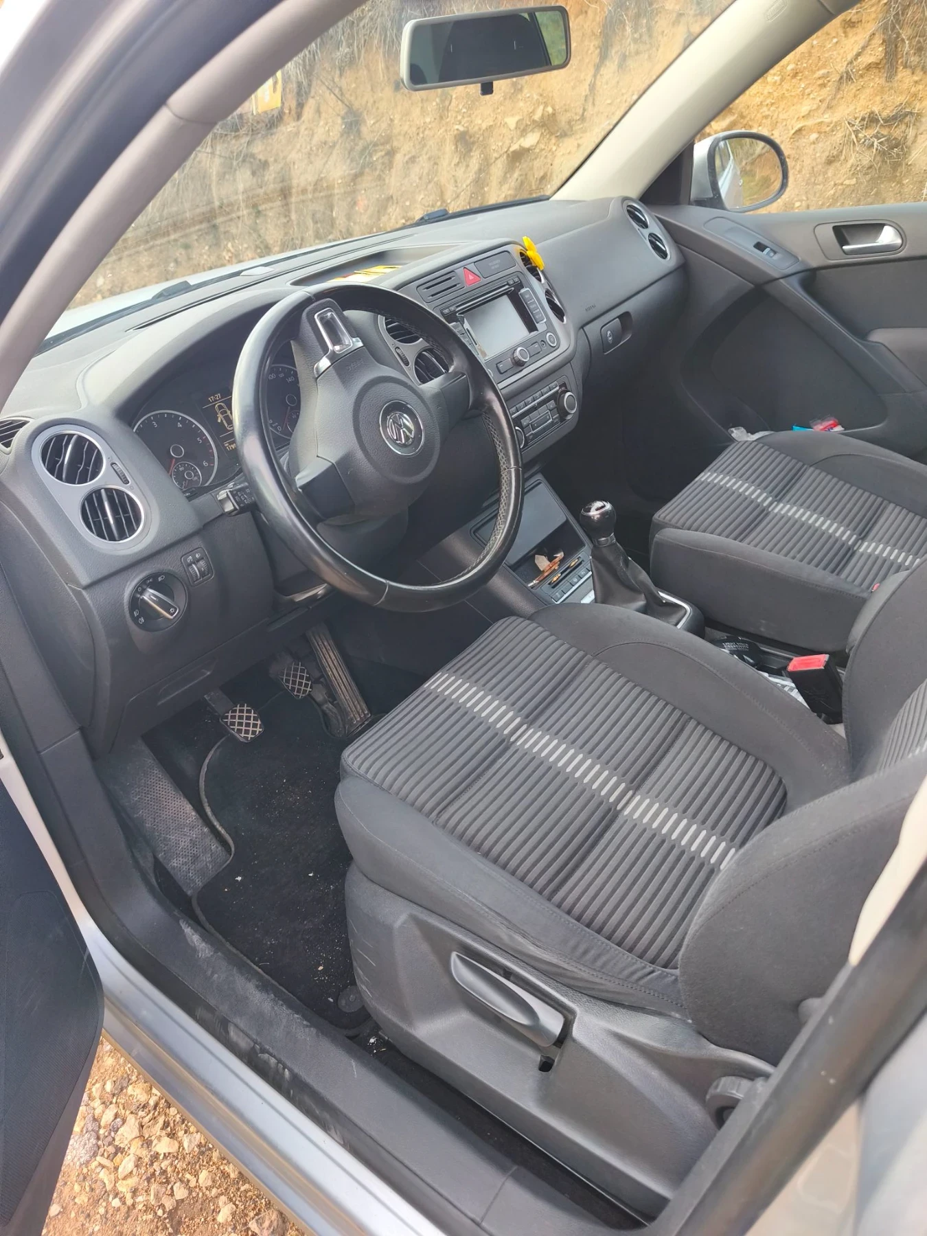 VW Tiguan, снимка 5 - Автомобили и джипове - 56533616