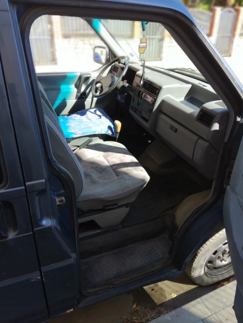 VW Caravelle Т4, снимка 10 - Бусове и автобуси - 52277502