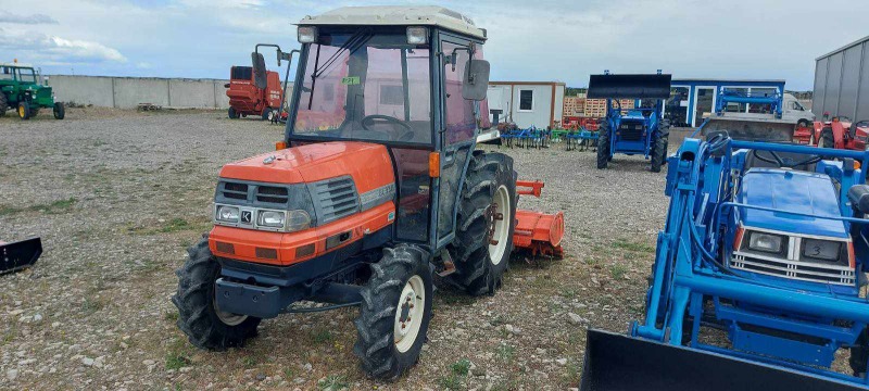 Трактор Kubota GL330 CAB., снимка 2 - Селскостопанска техника - 45351254
