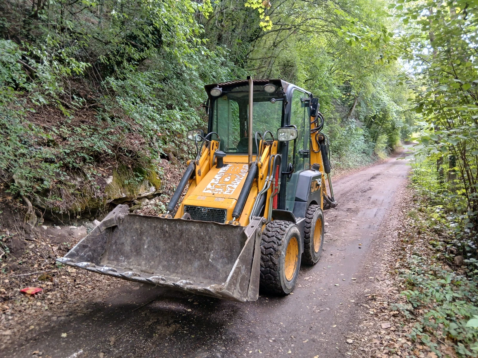 Багер JCB 1CX