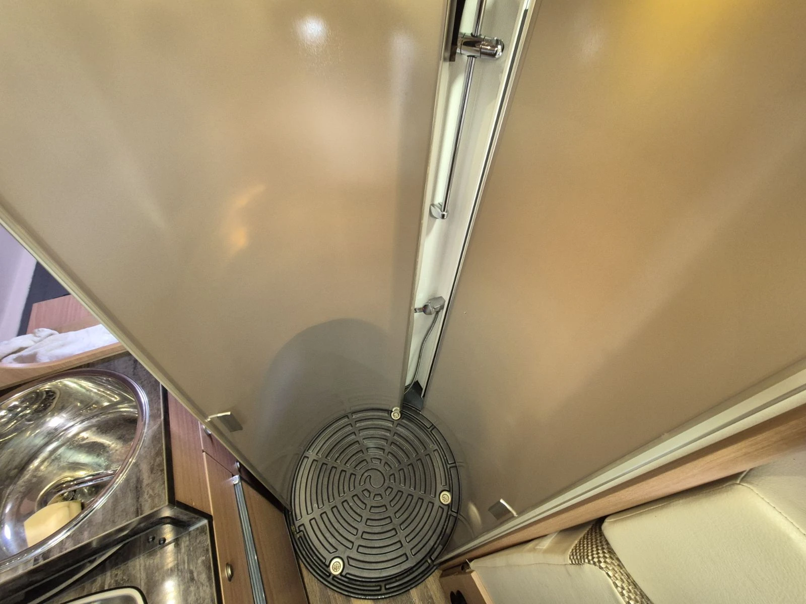 Кемпер Knaus BoxStar 500 limited - изображение 8