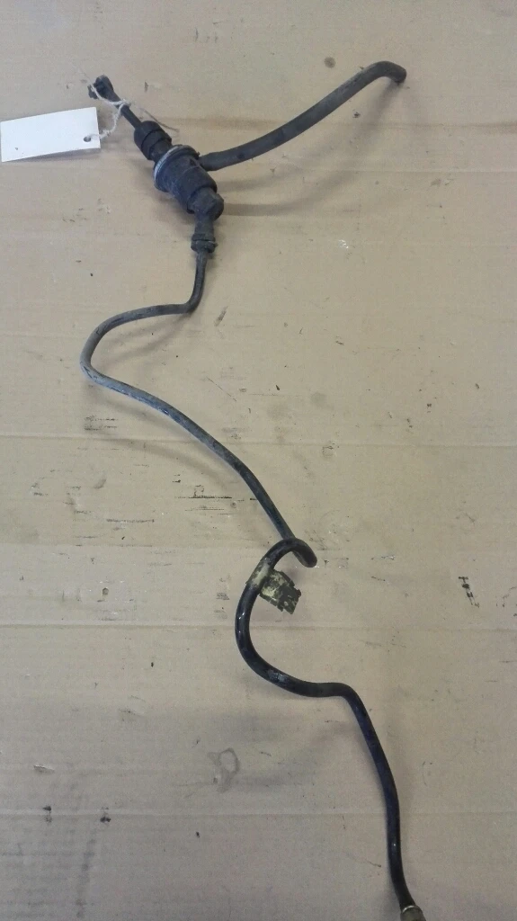 Помпа съединител горна Нисан Микра 1.2Б