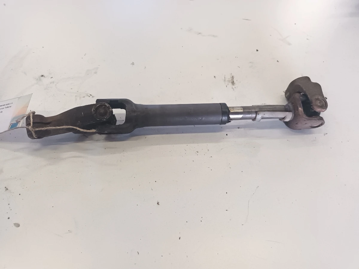 кормилен прът, каре волан  Тойота Рав 4 2.2д